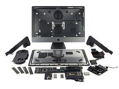 TEARDOWN de equipo iMac Pro indicando sus partes internas.